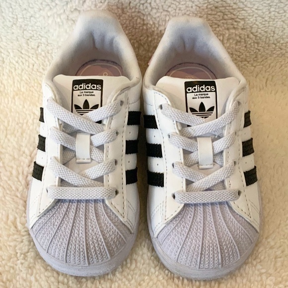 Adidas Superstar- Toddler Size 6K - Picture 1 of 6